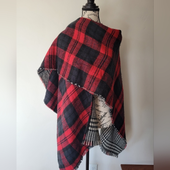 Reversible Red Checkered Pancho - Picture 2 of 6